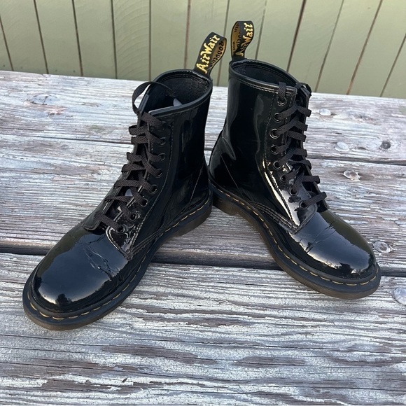 Dr. Martens 1460 Eight-Eye 8 Hole Patent Leather Boots Martens - Picture 11 of 11
